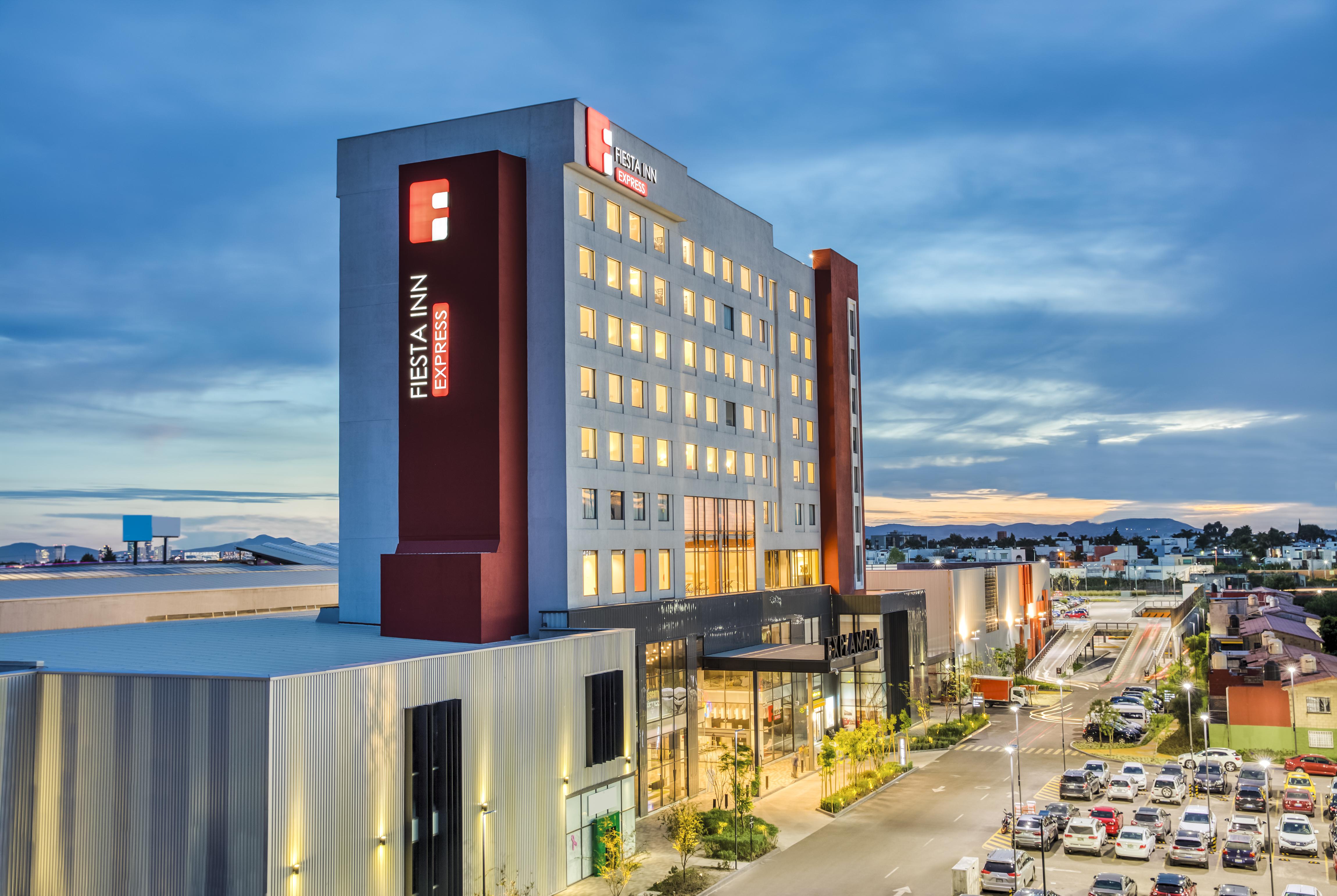 Fiesta Inn Express Puebla Explanada Exterior foto